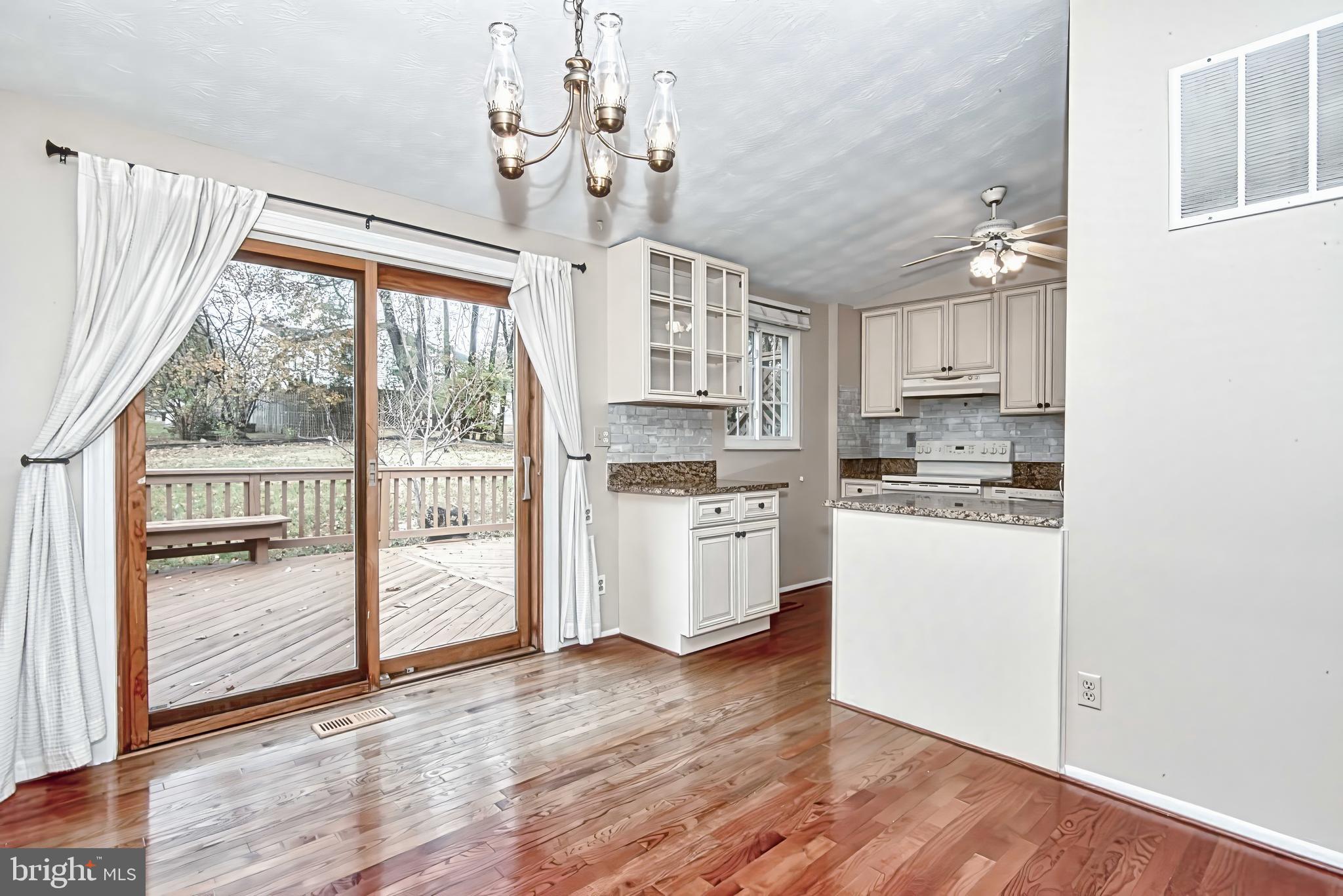 12828 Pinecrest Road Herndon, VA 20171 - Photo 6 of 46