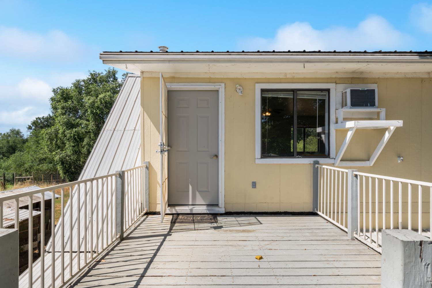3270 Ayres Holmes Road Auburn, CA 95603 - Photo 47 of 72 ADU Entrance