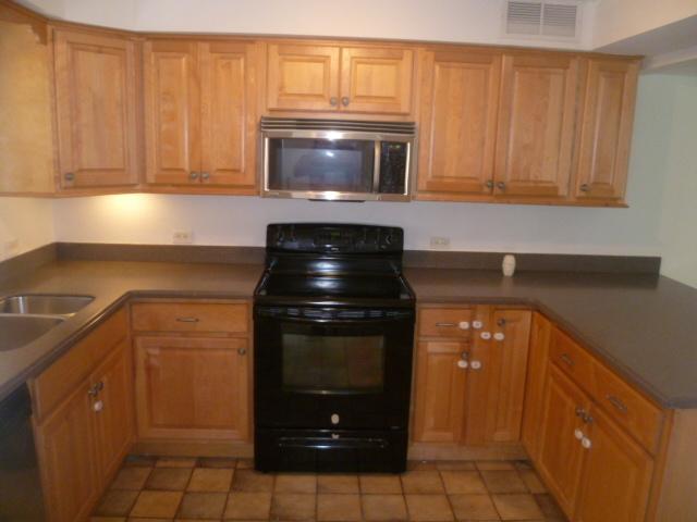423 Sombrero Beach Road, Unit 7 Marathon, FL 33050 - Photo 4 of 12 Updated Kitchen