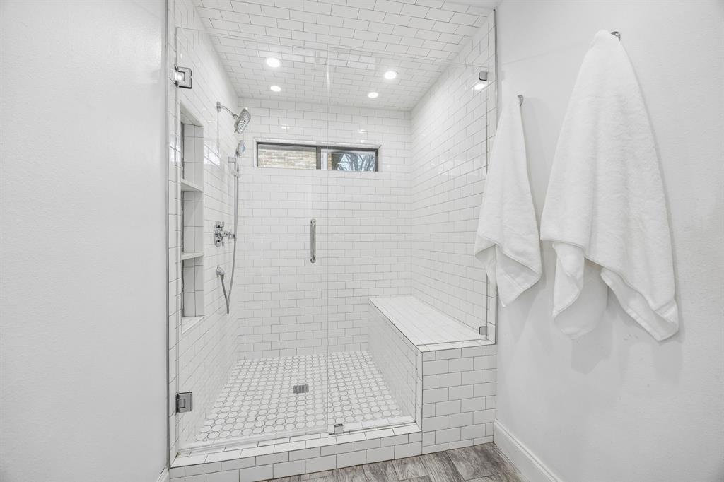 8043 Moss Meadows Drive Dallas, TX 75231 - Photo 19 of 28