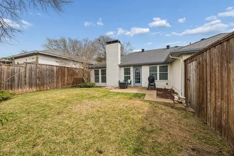 $650,000 | 8043 Moss Meadows Drive, Dallas, TX 75231