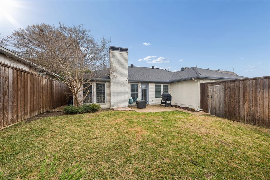 8043 Moss Meadows Drive Dallas, TX 75231 - Photo 25 of 28