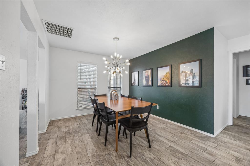 8043 Moss Meadows Drive Dallas, TX 75231 - Photo 4 of 28