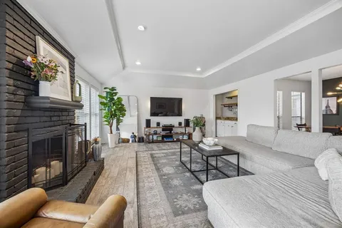 $650,000 | 8043 Moss Meadows Drive, Dallas, TX 75231