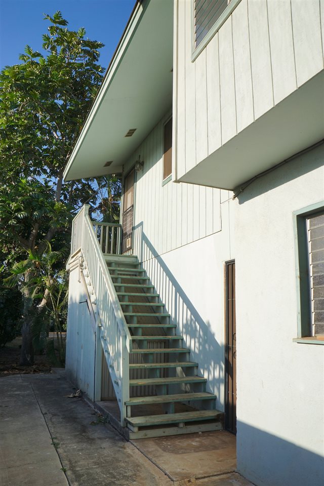 440 Mikioi Place Kihei, HI 96753 - Photo 13 of 28 a view of entryway