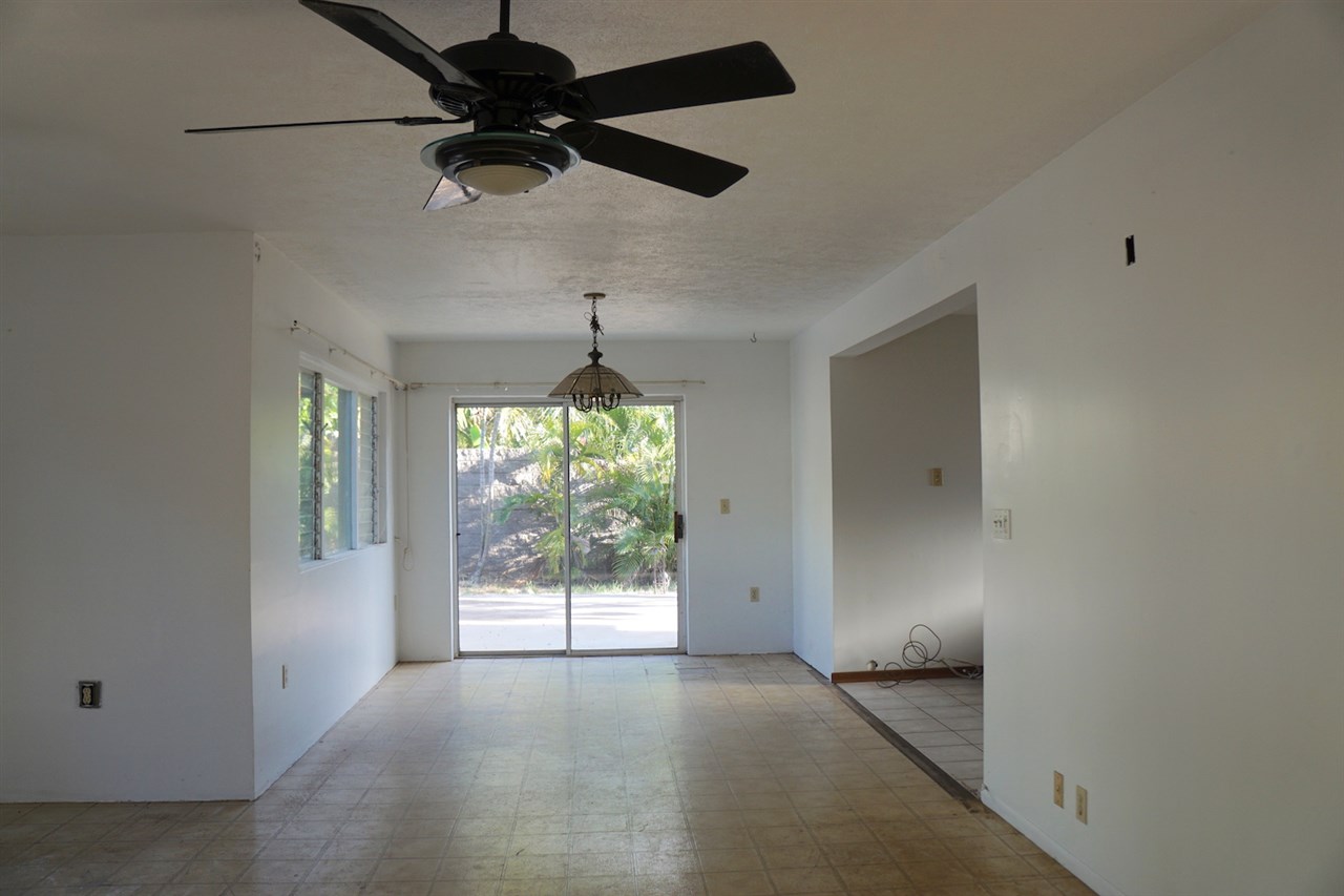 440 Mikioi Place Kihei, HI 96753 - Photo 5 of 28 a view of an empty room with a window