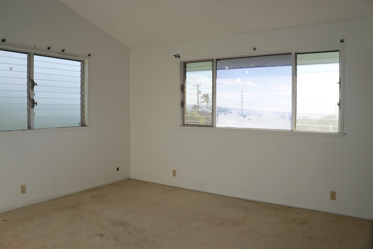 440 Mikioi Place Kihei, HI 96753 - Photo 8 of 28 an empty room with a window