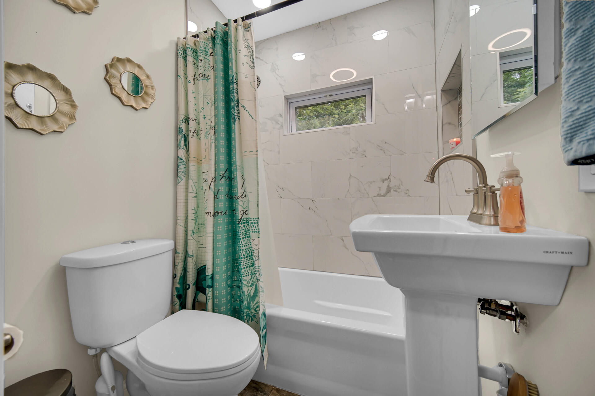 1121 Wright Street Gary, IN 46404 - Photo 10 of 16 1920x1280