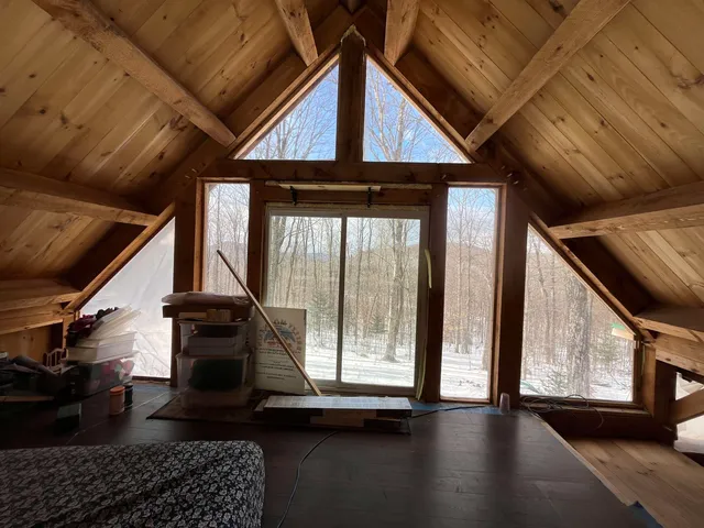 $249,000 | 2924 New Duck Pond Road, Sheffield, VT 05866