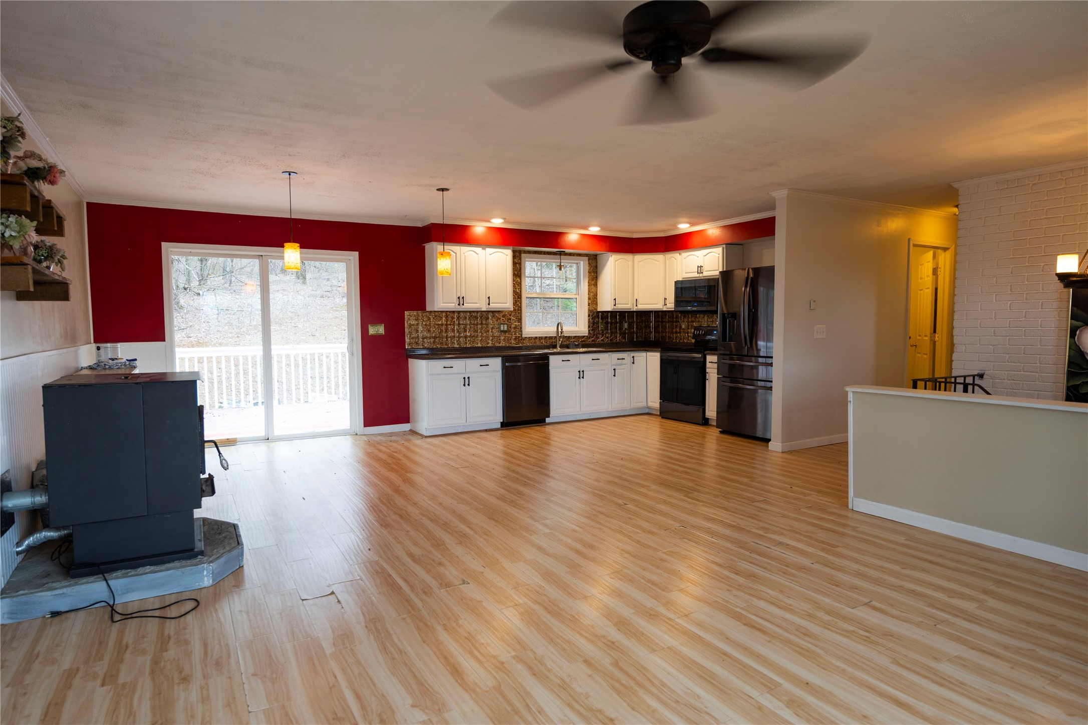 2320 Airport Road Johnson City, NY 13790 - Photo 6 of 46