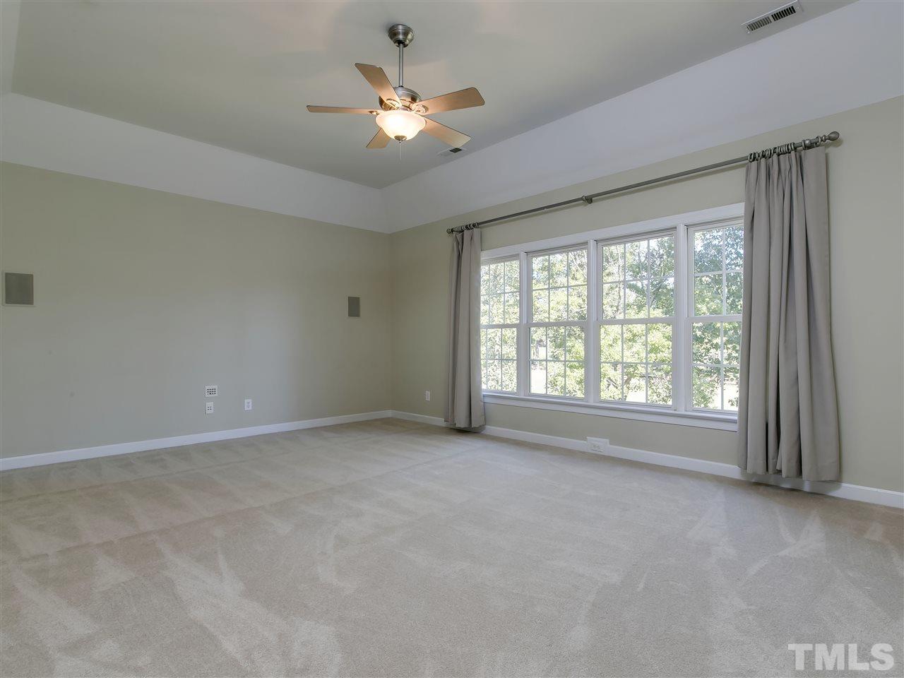 12704 Topiary Court Raleigh, NC 27614 - Photo 17 of 25 Gallery Image 17