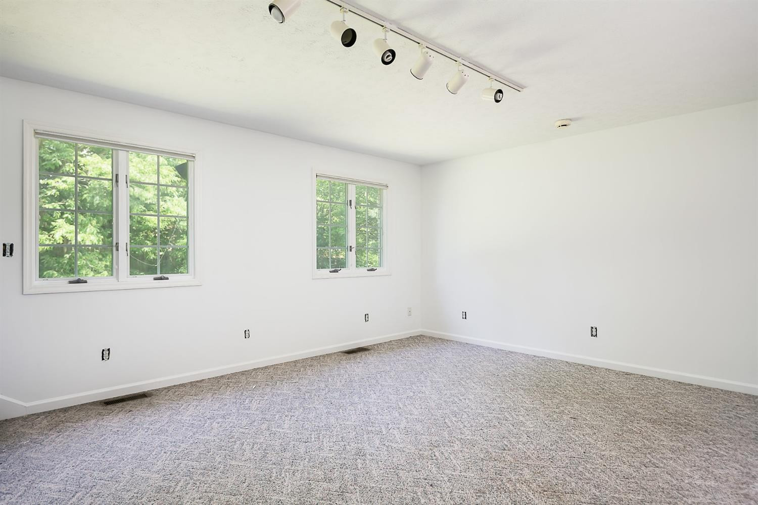 3260 Tates Creek Road Lexington, KY 40502 - Photo 27 of 44 Listing Photo