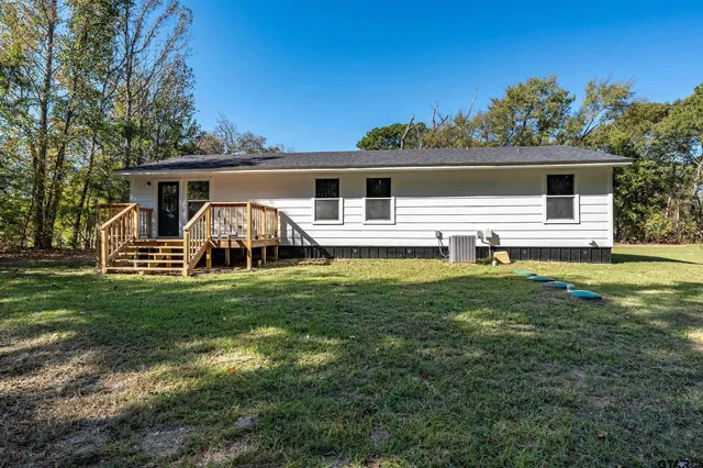 $259,900 | 9360 County Road 3407, Chandler, TX 75758