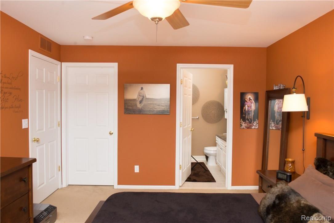 3444 Tremonte Circle, Unit 16 Rochester, MI 48306 - Photo 18 of 36 18.jpg