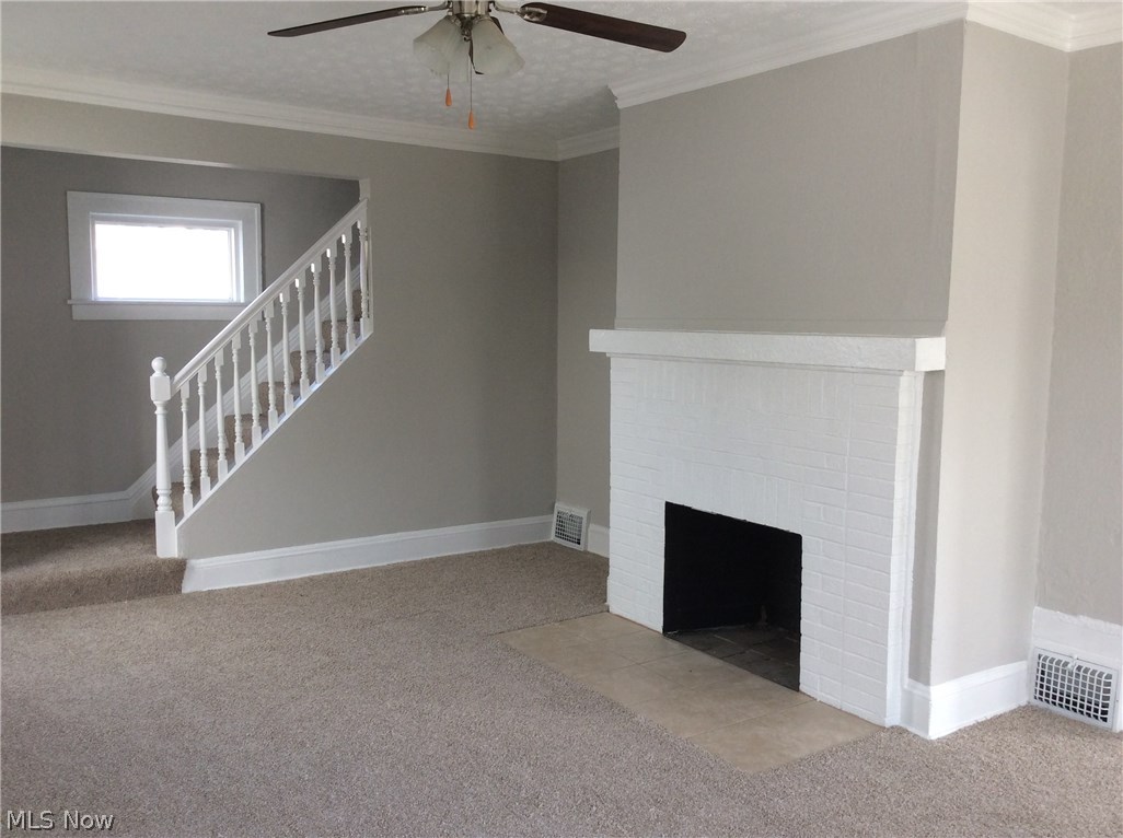 2107 Rossmoor Road Cleveland Heights, OH 44118 - Photo 3 of 20
