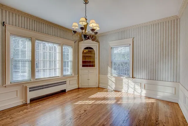 $2,900 | 2225 East Woodstock Place, Milwaukee, WI 53202