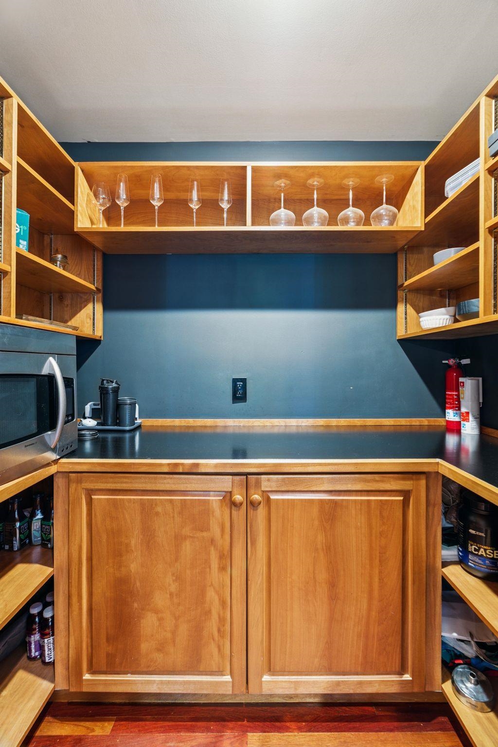 332 Cushing Road Woodstock, VT 05091 - Photo 13 of 60