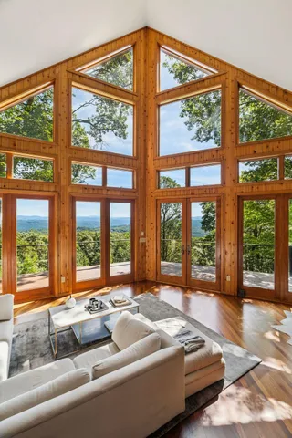 $1,325,000 | 332 Cushing Road, Woodstock, VT 05091