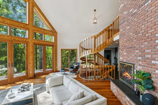 $1,325,000 | 332 Cushing Road, Woodstock, VT 05091
