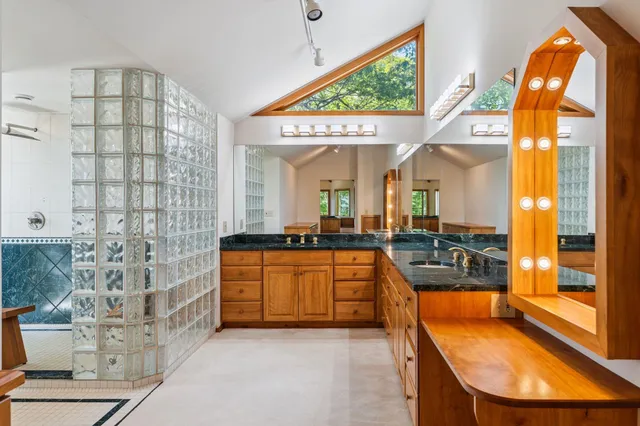 $1,325,000 | 332 Cushing Road, Woodstock, VT 05091