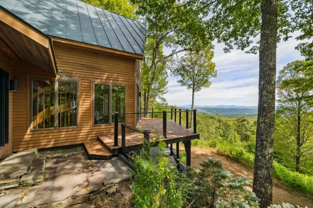 $1,325,000 | 332 Cushing Road, Woodstock, VT 05091