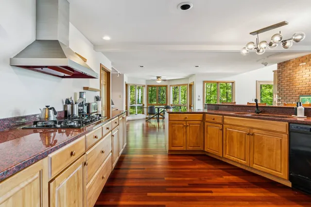 $1,325,000 | 332 Cushing Road, Woodstock, VT 05091