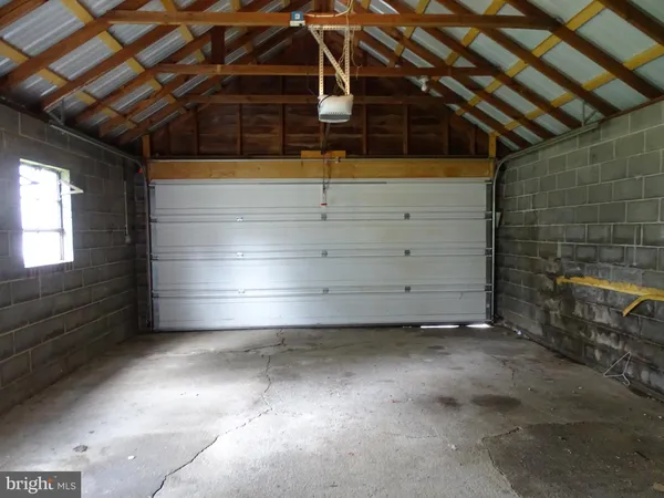 a view of a room with an empty space