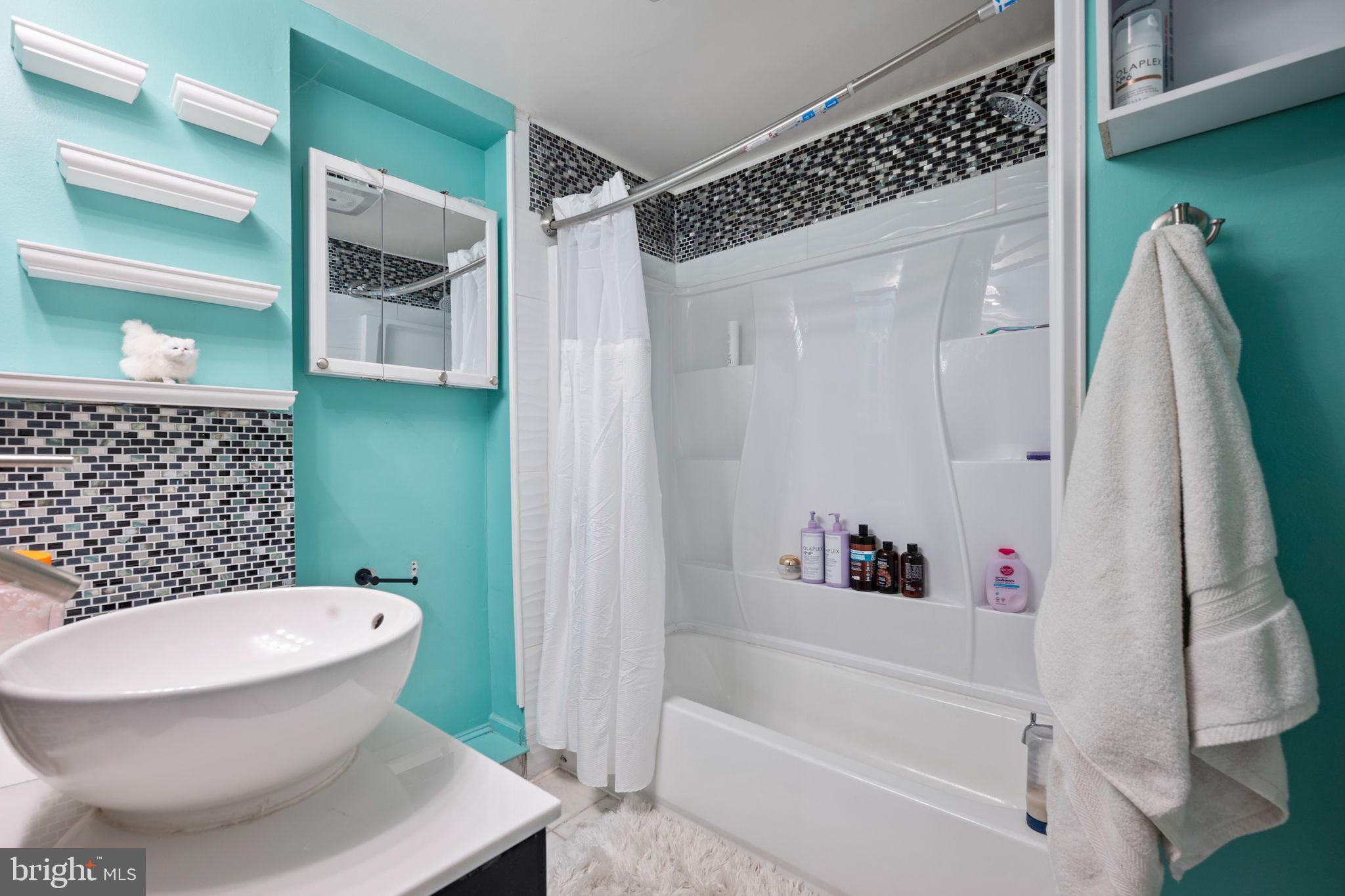 7902 Bridge Avenue Baltimore, MD 21237 - Photo 16 of 61