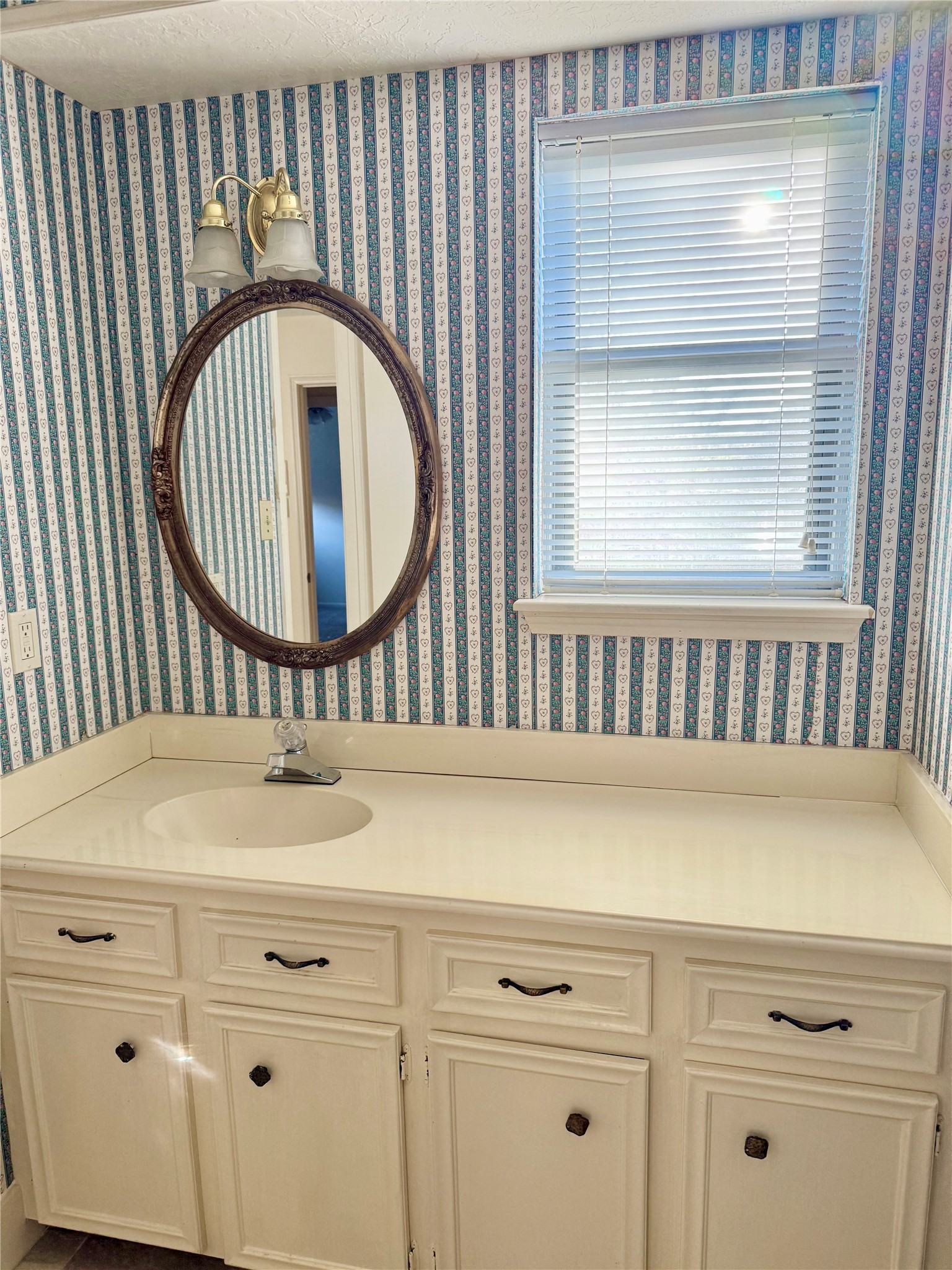 16711 Sir William Drive Spring, TX 77379 - Photo 17 of 21 a utility room with a washing machine