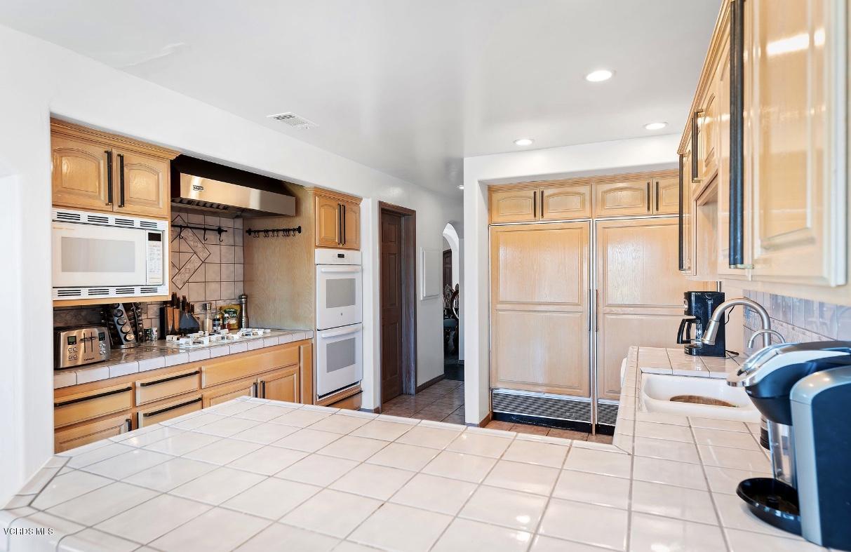 2045 Ravoli Drive Oxnard, CA 93035 - Photo 14 of 36 IMG_2591