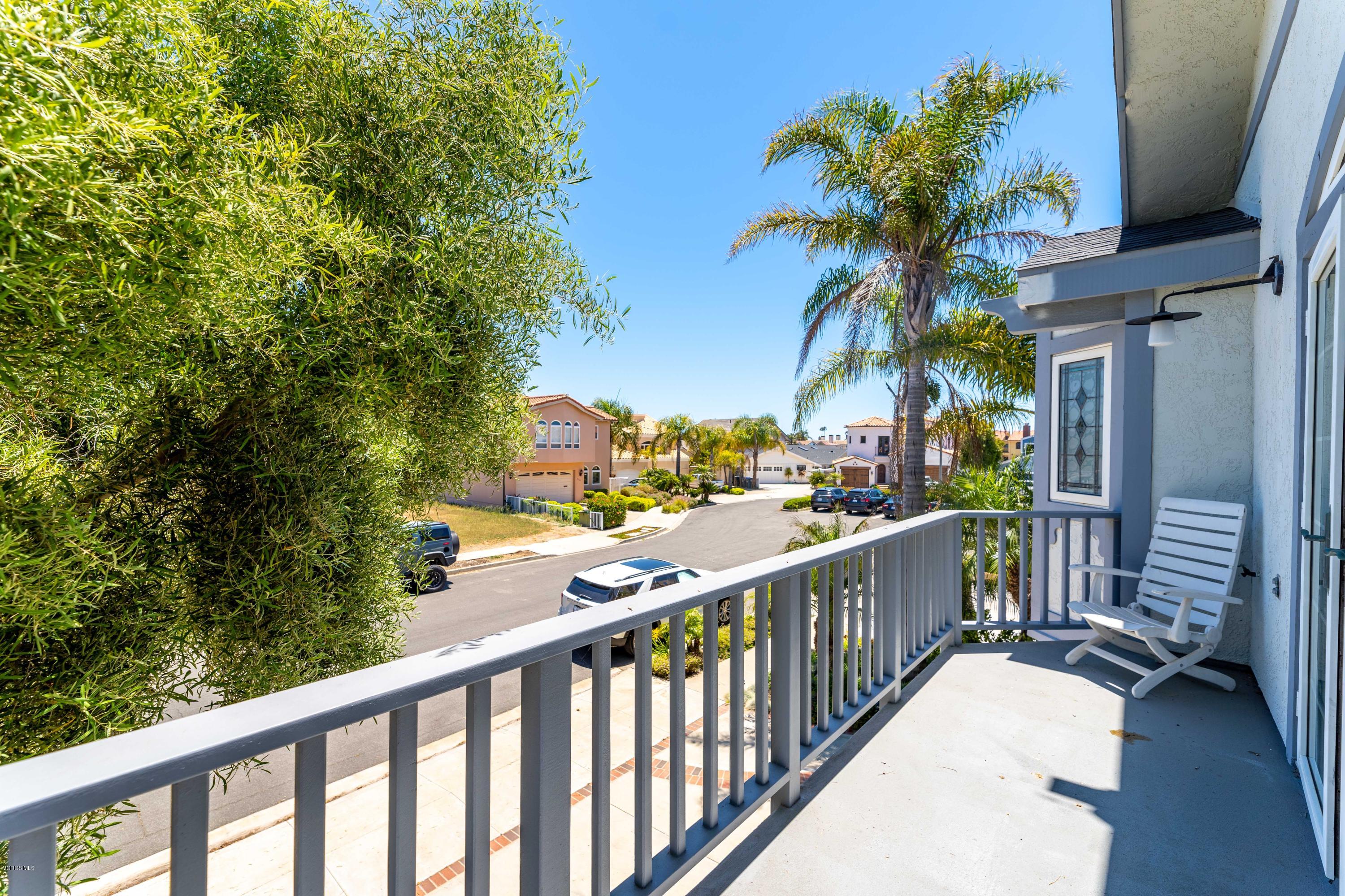 2045 Ravoli Drive Oxnard, CA 93035 - Photo 19 of 36 2045 ravoli MLS (33 of 55)