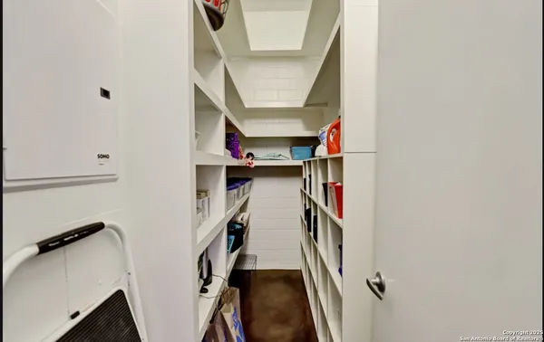 $550,000 | 831 South Flores Street, Unit 24072409, San Antonio, TX 78204