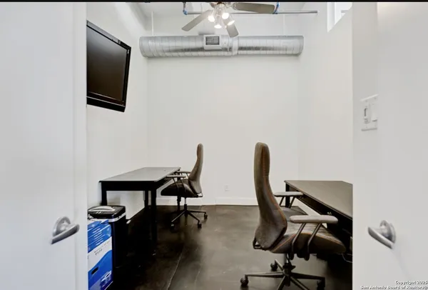 $550,000 | 831 South Flores Street, Unit 24072409, San Antonio, TX 78204