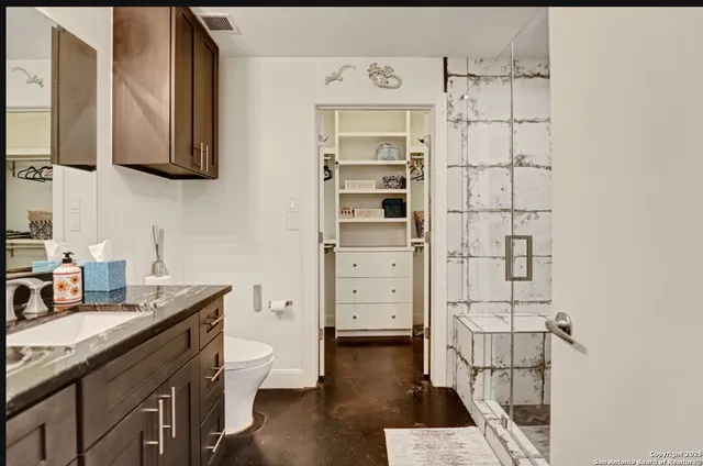 $575,000 | 831 South Flores Street, Unit 24072409, San Antonio, TX 78204