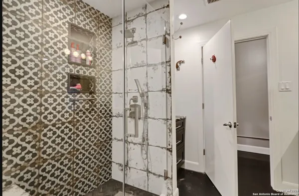 $550,000 | 831 South Flores Street, Unit 24072409, San Antonio, TX 78204