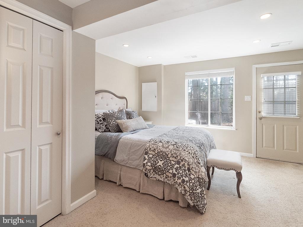 8341 Windfall Road Springfield, VA 22153 - Photo 13 of 31 Downstairs Masterbedroom