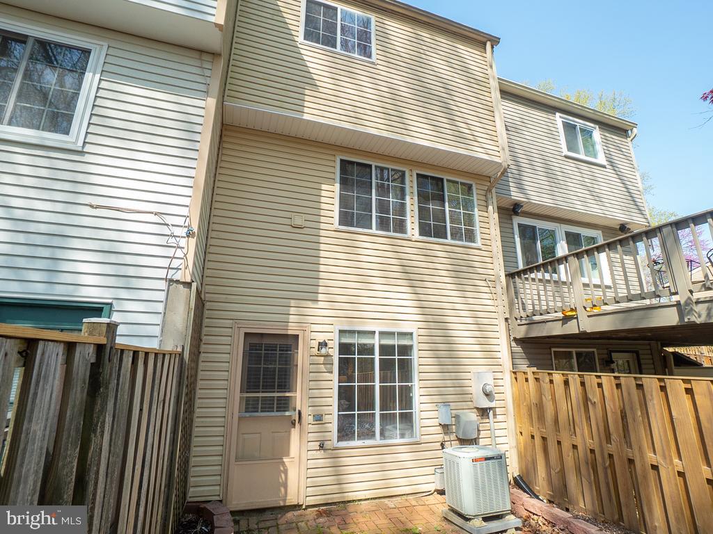 8341 Windfall Road Springfield, VA 22153 - Photo 22 of 31 Back of home