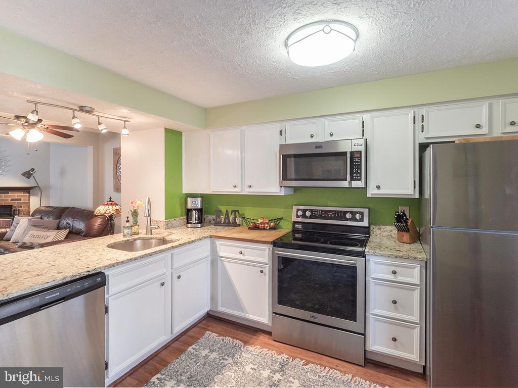 8341 Windfall Road Springfield, VA 22153 - Photo 9 of 31 Kitchen w/ granite countertops