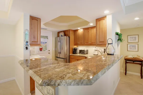 $4,000 | 630 Ocean Drive, Unit 102, Juno Beach, FL 33408