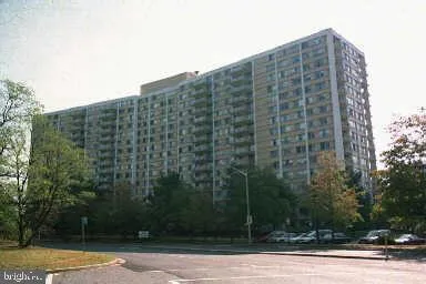 $1,750 | 301 North Beauregard Street, Unit 612, Alexandria, VA 22312