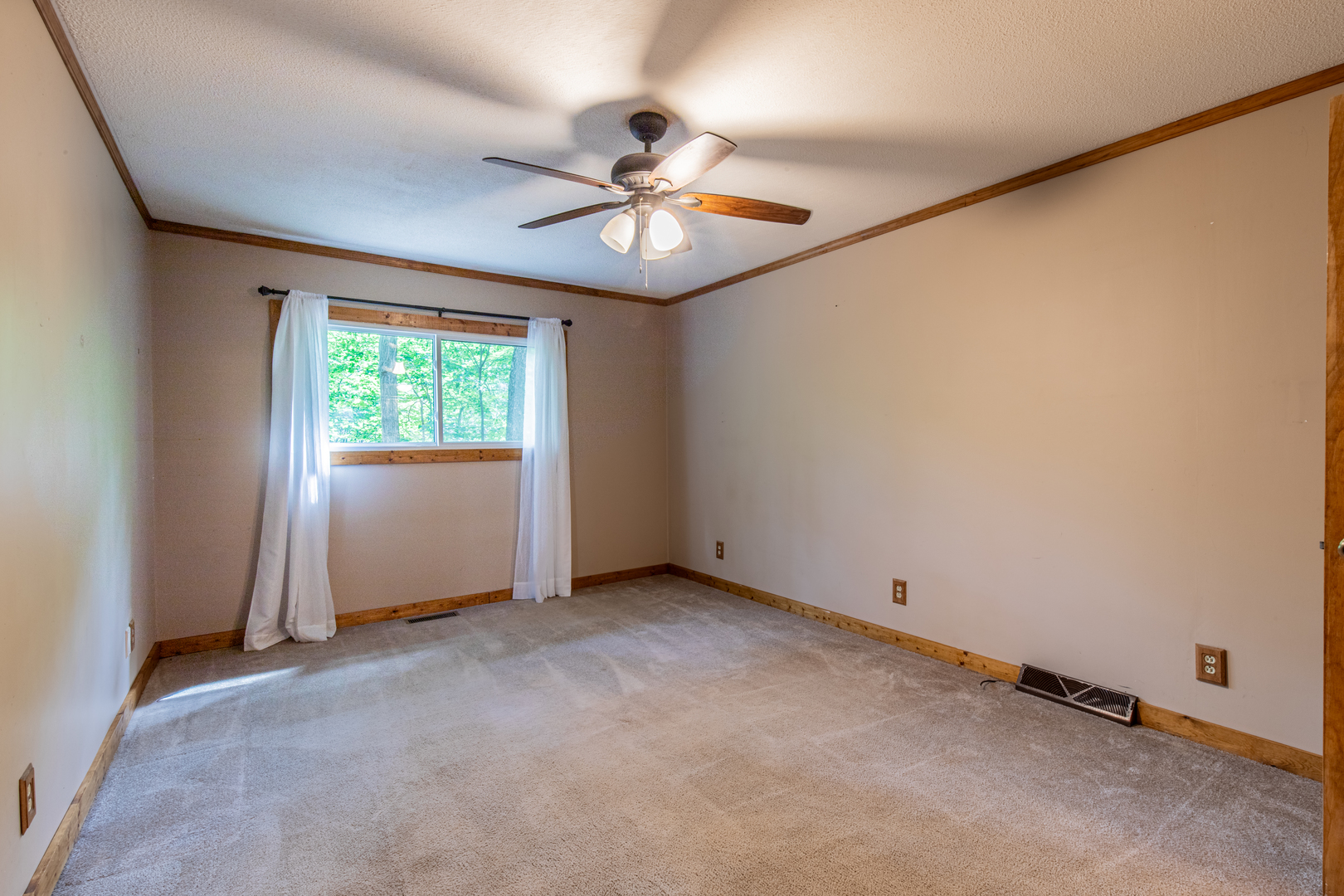 2445 Ridgefield Road Princeton, IL 61356 - Photo 15 of 39