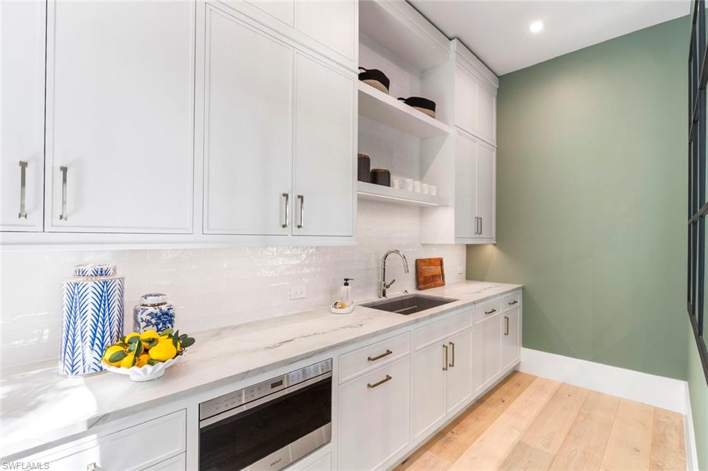 2231 Forrest Lane Naples, FL 34102 - Photo 16 of 50