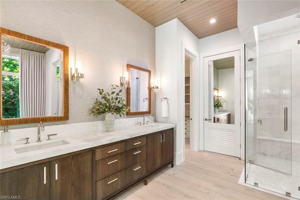 2231 Forrest Lane Naples, FL 34102 - Photo 22 of 50