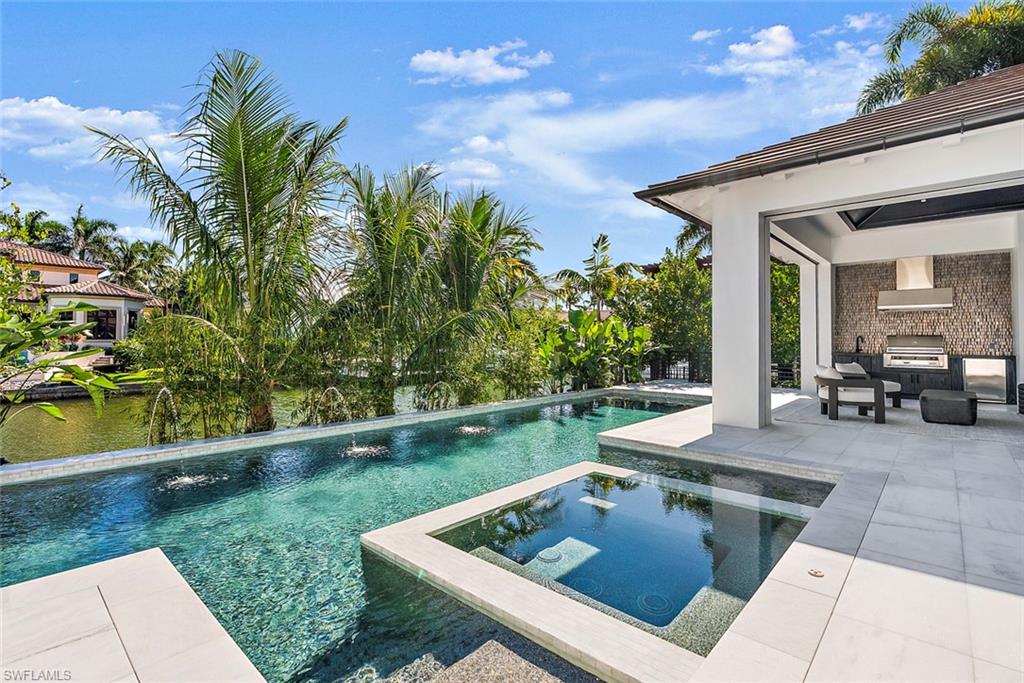 2231 Forrest Lane Naples, FL 34102 - Photo 42 of 50