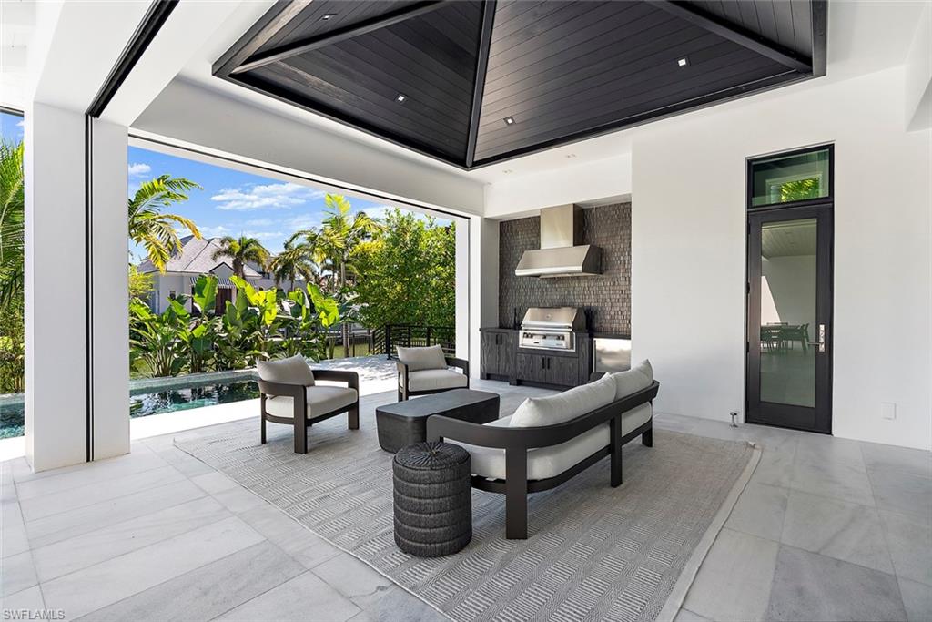 2231 Forrest Lane Naples, FL 34102 - Photo 45 of 50