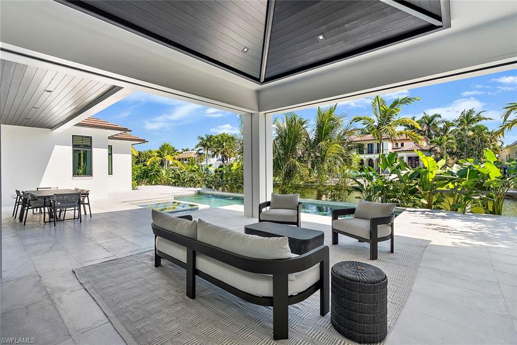 2231 Forrest Lane Naples, FL 34102 - Photo 46 of 50