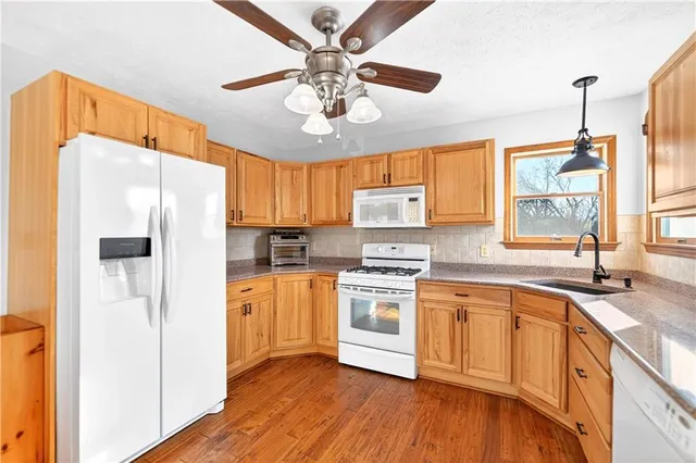 $425,000 | 913 Lodgepole Drive, Imperial, PA 15126