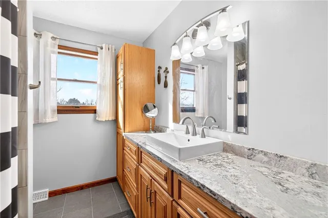 $425,000 | 913 Lodgepole Drive, Imperial, PA 15126