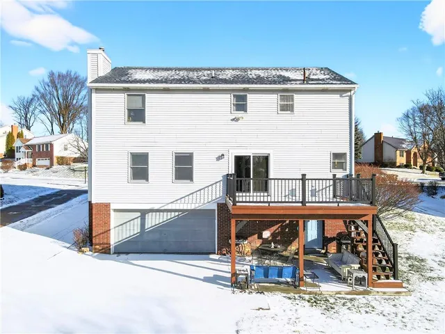 $425,000 | 913 Lodgepole Drive, Imperial, PA 15126