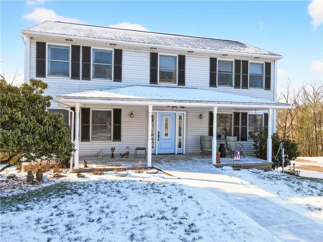 $425,000 | 913 Lodgepole Drive, Imperial, PA 15126